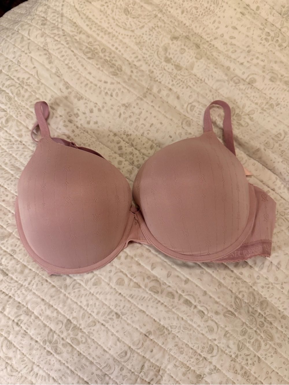 Victoria's Secret Light purple Padded T-Shirt Bra